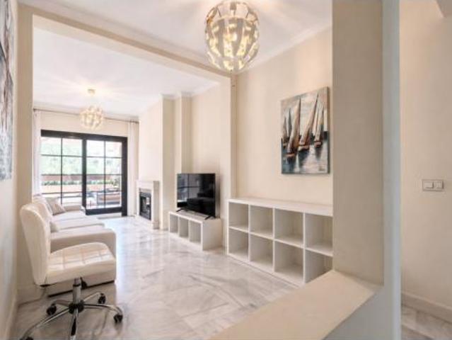 Piso Venta Estepona, El Paraíso Atalaya Benamara