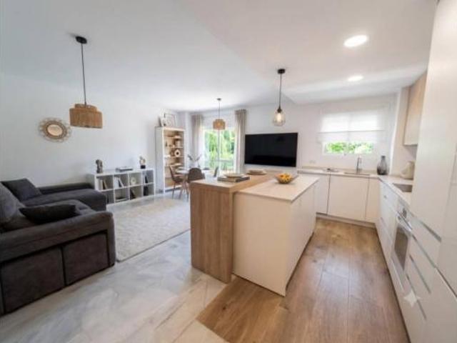 Piso Venta Estepona, Zona Avenida de Andalucía