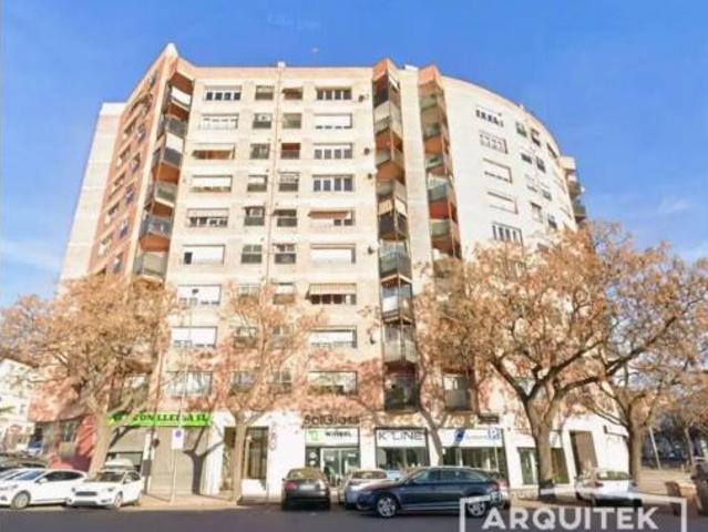 Piso Venta Lleida Capital, Instituts