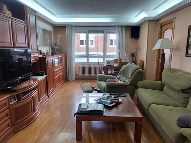 Piso venta principio de Navatejera