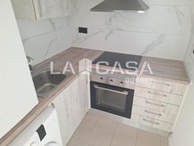 Piso Venta Santa Coloma de Gramenet, Fondo