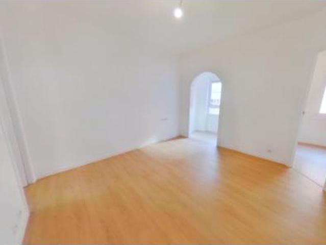 Piso Venta Santa Coloma de Gramenet, Fondo