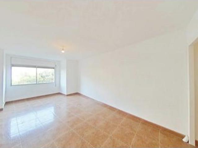 Piso Venta Santa Coloma de Gramenet, Fondo