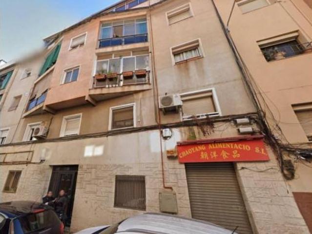 Piso Venta Santa Coloma de Gramenet, Fondo