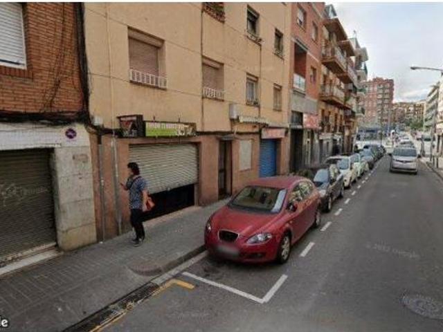 Piso Venta Santa Coloma de Gramenet, Fondo