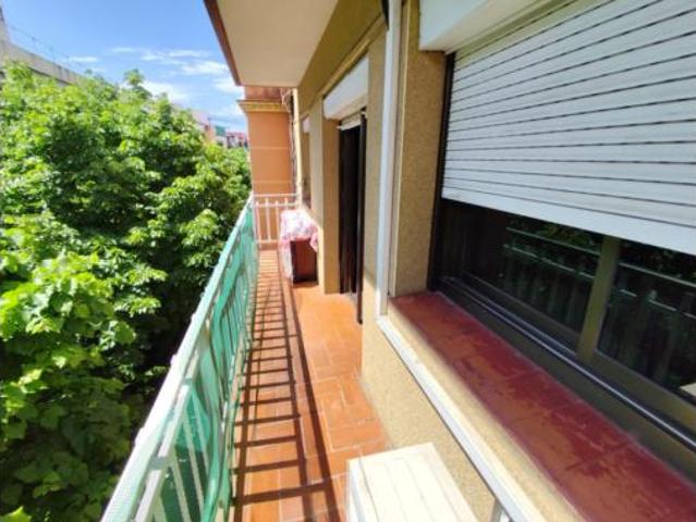 Piso Venta Santa Coloma de Gramenet, Fondo
