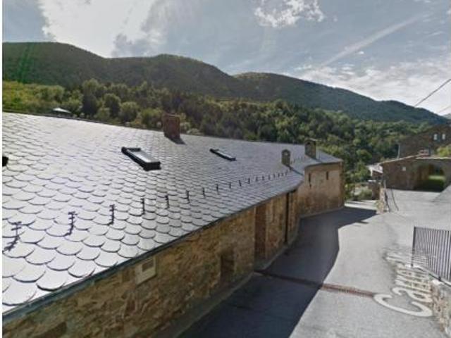 Piso Venta Toses, Toses
