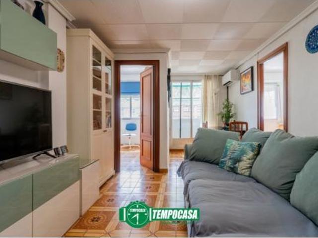 Piso Venta València Capital, Penya roja