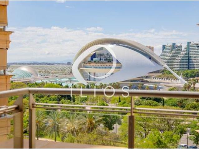 Piso Venta València Capital, Penya roja