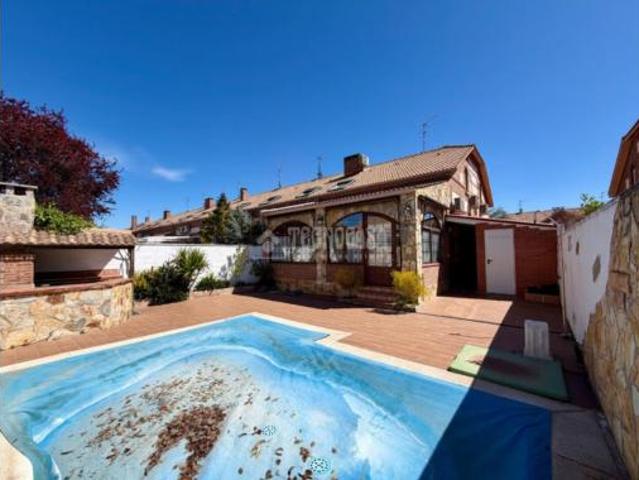 Casa pareada Venta Villanueva de la Torre, Villanueva de la Torre