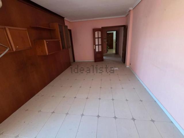Piso, Villa del Río