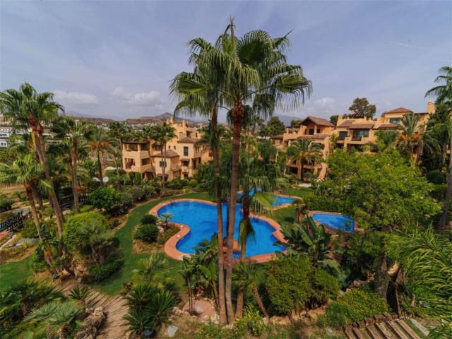 Piso, La Concha Resina Golf, Estepona