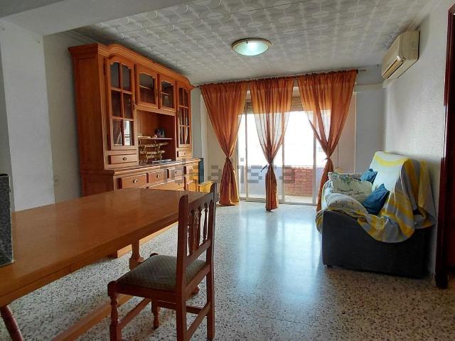 Piso, Villena