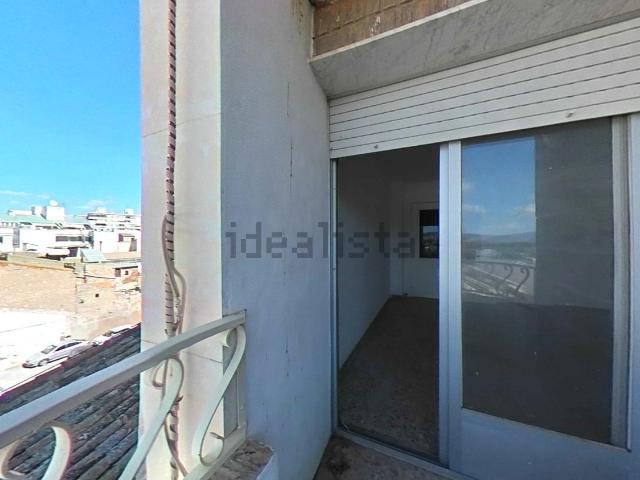 Piso, Villena