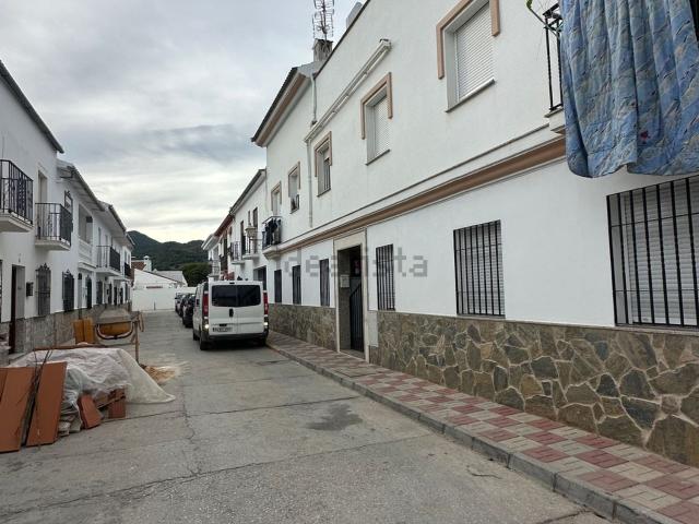 Piso, Yunquera