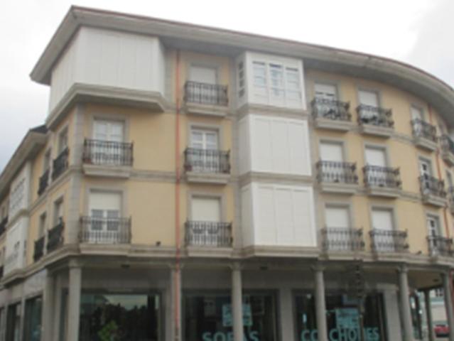Piso y garaje en C/ Clemente Martínez, Ribadeo Lugo
