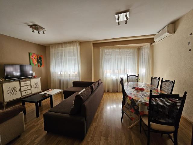 Piso Zaragoza Universidad San Francisco 450€ MES Ref. GR 033