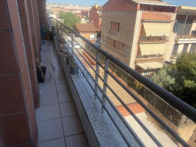 Piso, Zona Esportiva, Terrassa