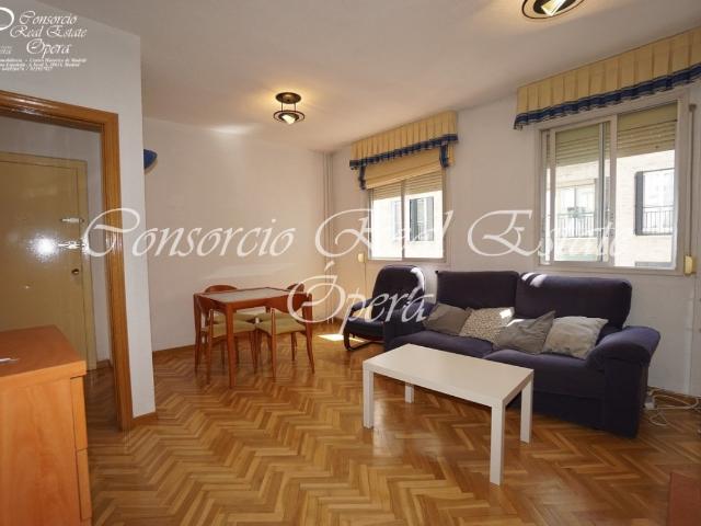 Piso 2 habitaciones dobles, calefacción central