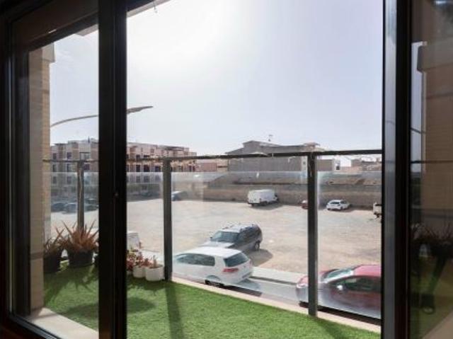 Piso 3 hab. con balcón y suite en la mejor zona de Benaguacil junto metro y servicios