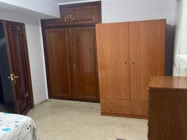 Piso 4 dormitorio, ascensor y terraza para estudiantes