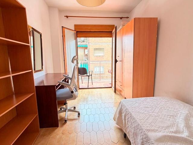 PISO 4 HABITACIONES PARA ESTUDIANTES