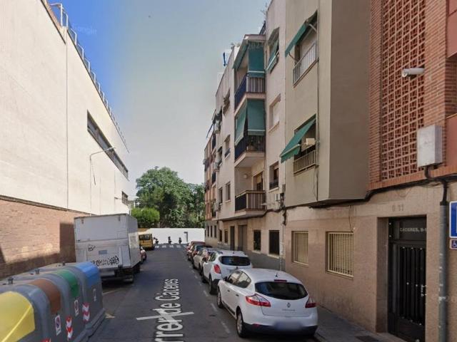 PISOE EN EL PRAT DE LLOBREGAT