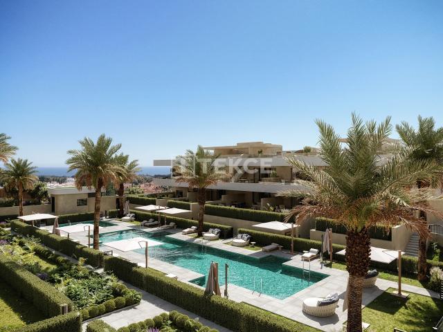 Pisos con Terrazas y Piscinas en la New Golden Mile de Estepona