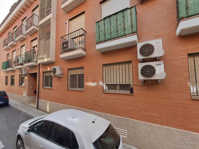 Pisos en venta. Velilla de San Antonio