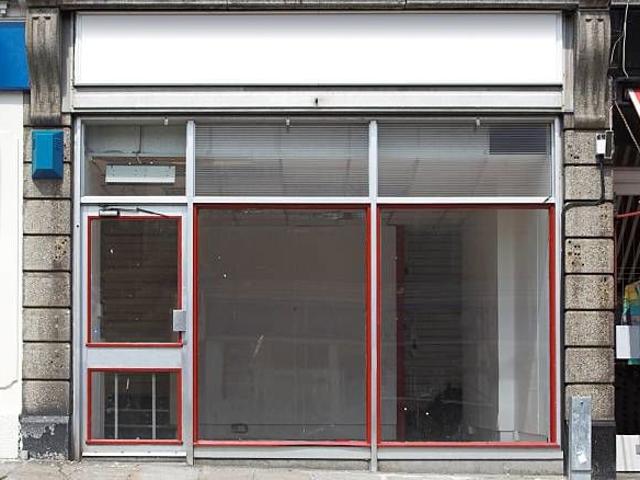 Pitampura Housing Commercial Shop 150 Sq. Ft. in Pitampura Delhi Listing ID: #9954