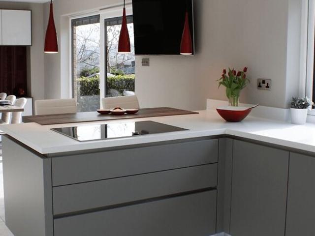 Pitampura Hig Housing 4 Bedroom 1600 Sq. Ft. Apartment in Pitampura Delhi Listing ID: #10027