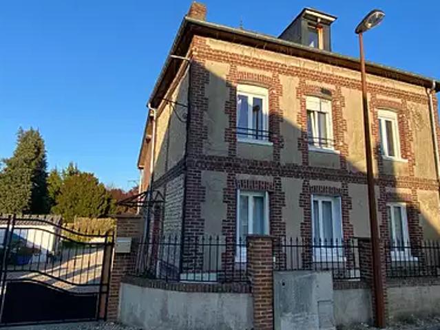 Pîtres 27590 Achat / Vente maison 7 pièces t7 au dernier étage terrasse