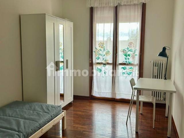 Più di tre posti letto in multipla via Alvise Pavan 23, Forlì