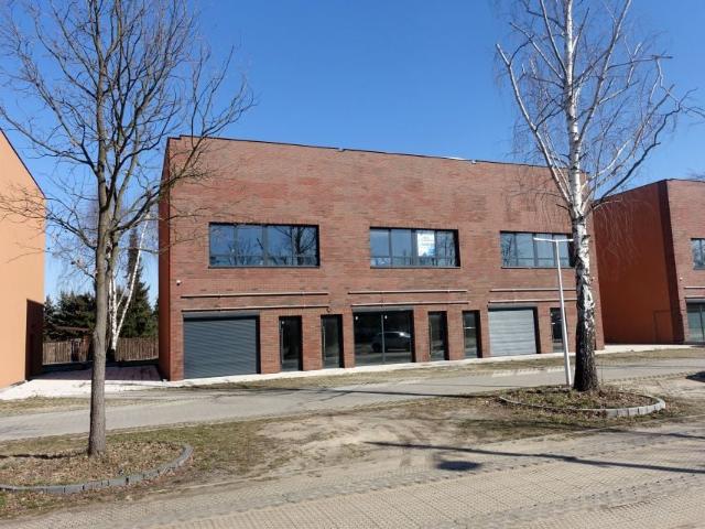 Piwoniowa 22 24 426,03 m², Warszawa