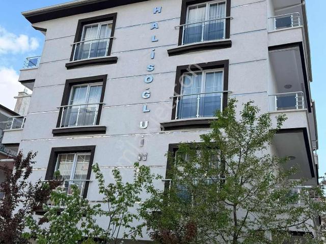 Piyade Mahallesi Arakat Asansörlü Kiralık 2+1 Daire Turyap'tan