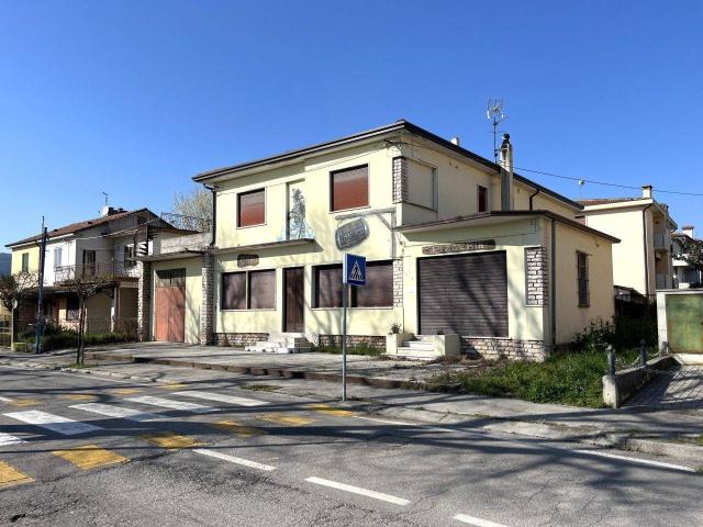 Pizzeria in vendita a Barbarano Mossano