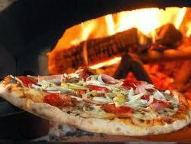 Pizzeria in vendita a Lucca