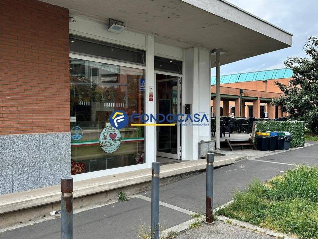 Pizzeria in vendita a Paderno Dugnano