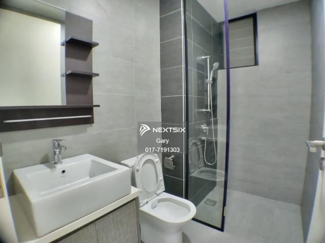 PJ 1st Sky Infinity Pool, Walking Distance To Lembah Subang LRT Station, Easy access LDP, Federal Highway, NKVE. Paradigm Mall are nearby