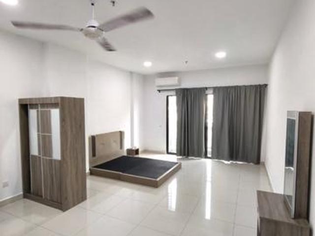 PJ Boulevard 51 SOHO Semi Furnished with 1 Parking