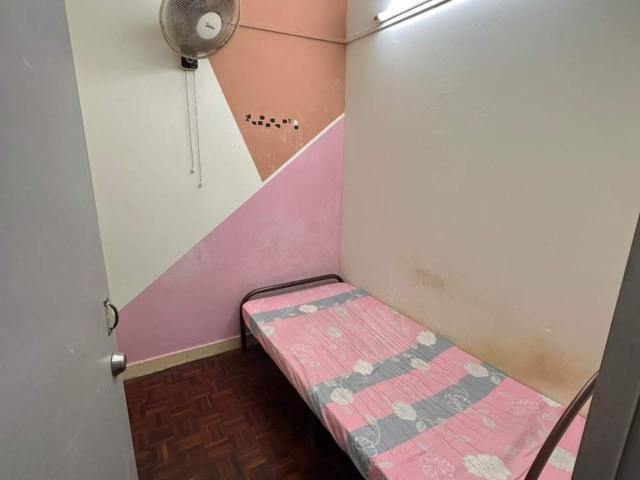 ‼️ PJ SS2 Hot Spot Room for Rent Many restaurant nearby