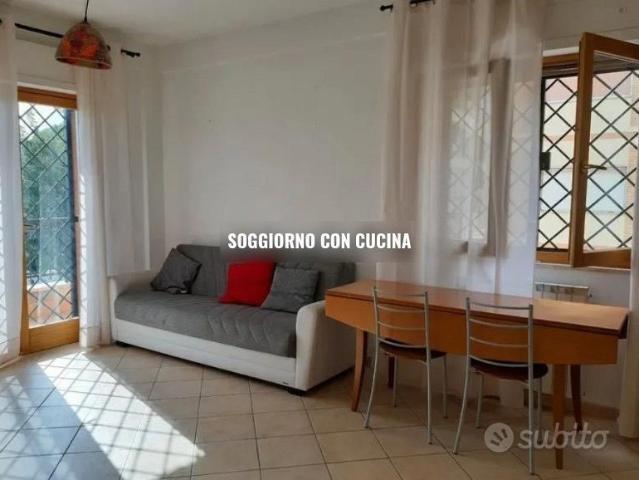 POMEZIA BiLOCALE ARREDATO E BEN COLLEGATO