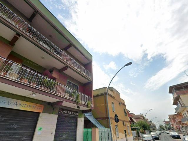 POMEZIA TRILOCALE ARREDATo CON BALCONE