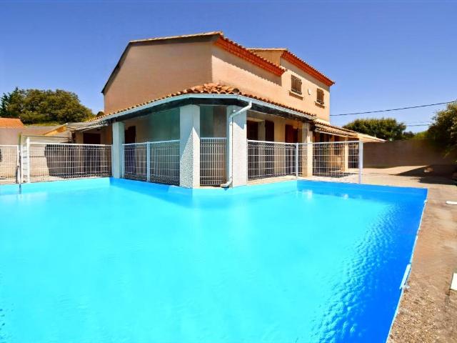 Pont du Gard: solide maison 138 m², 3ch 138m² Vers Pont du Gard