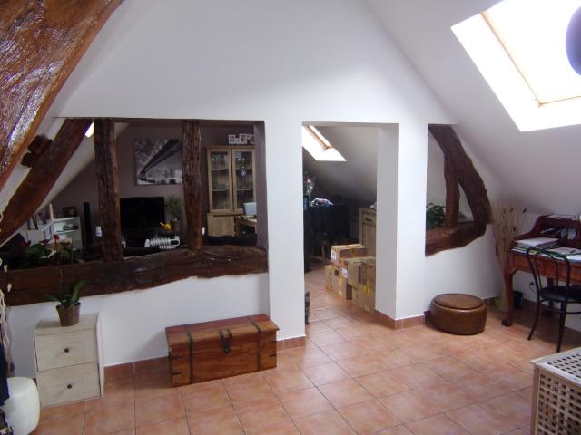 PONT DE L ARCHE Appartement 3 pièces