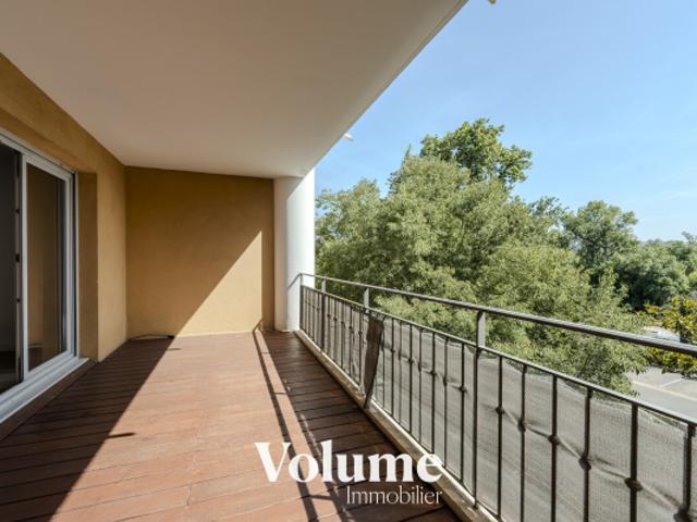 Pont de l'Arc T3 70m² + terrasse et parking