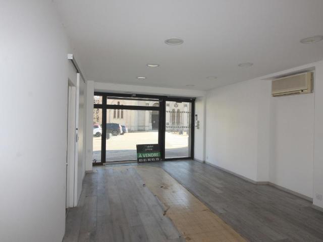 PONT DE ROIDE Murs commerciaux de 121 m²