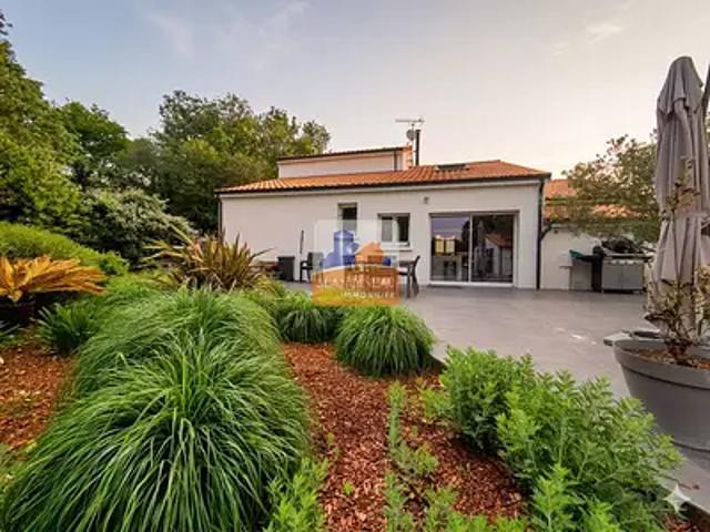 Pont Saint Martin 44860 Achat / Vente maison 7 pièces t7 au dernier étage