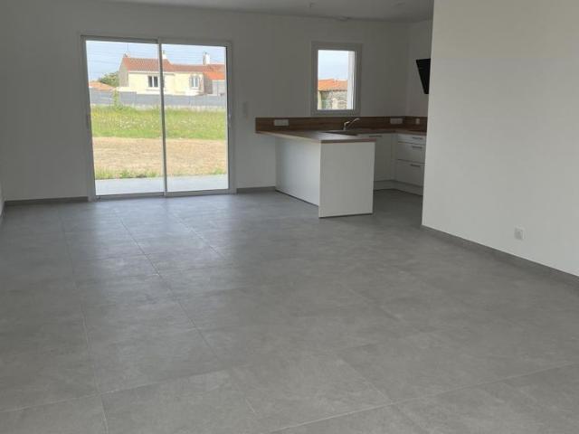 PONT SANT MARTIN VIAIS MAISON NEUVE PLAIN PIED T5 GARAGE JARDIN