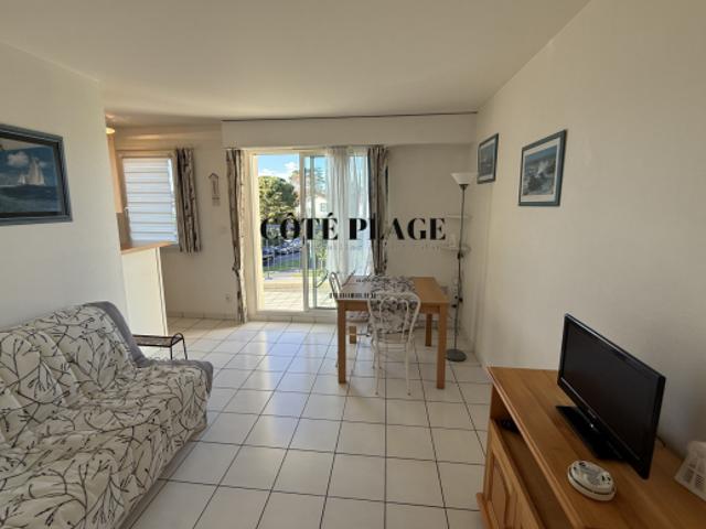 PONTAILLAC APPARTEMENT T2 DERNIER ETAGE ASCENSEUR PROXIMIT